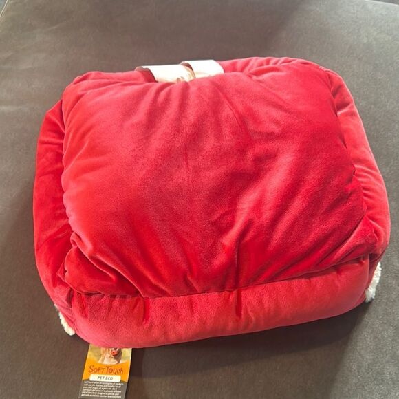 Soft Touch Pet Bed Red and Cream NEW - Picture 3 of 11